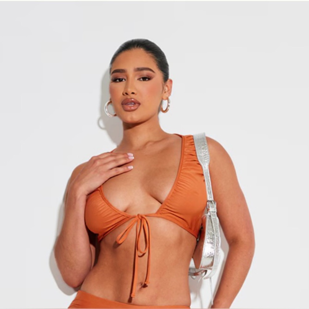 Pretty Little Thing Top